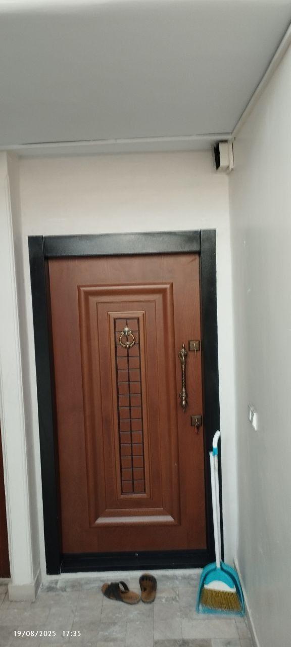 نصب درب ساختمان - رضا بیگی راد  نصبینو